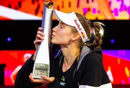 Rîbakina a câştigat turneul de la Stuttgart, al treilea său titlu din acest sezon