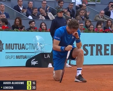 Tenis: Felix Auger-Aliassime s-a calificat în finala de la Madrid după abandonul lui Lehecka