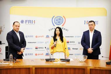 Handbal masculin: Dinamo Bucureşti – CSM Bucureşti şi Minaur – CSM Constanţa, în semifinalele Cupei României