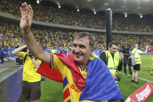 Meciul de adio al Generaţiei de Aur: Hagi – Am jucat fotbal pentru suporteri cât am putut. M-a frapat că au venit alături de copiii lor