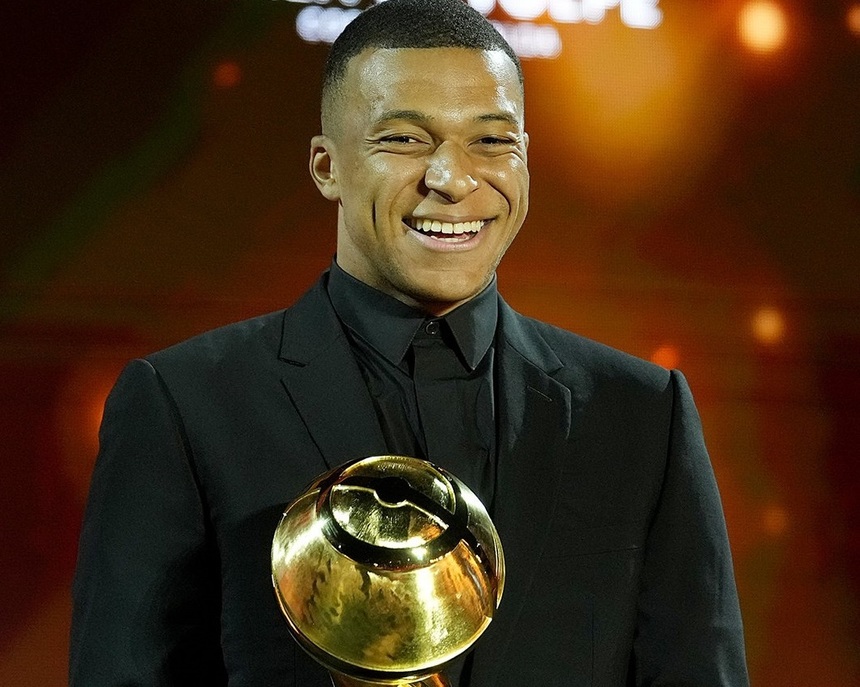 Kylian Mbappé a fost ales jucătorul anului la Globe Soccer Awards