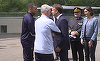 Macron s-a întâlnit cu jucătorii naţionalei Franţei. Mbappe i-a confirmat că anunţul transferului la Real Madrid va fi făcut luni seară - VIDEO
