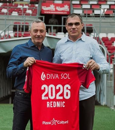 Mircea Rednic şi-a prelungit contractul cu UTA Arad