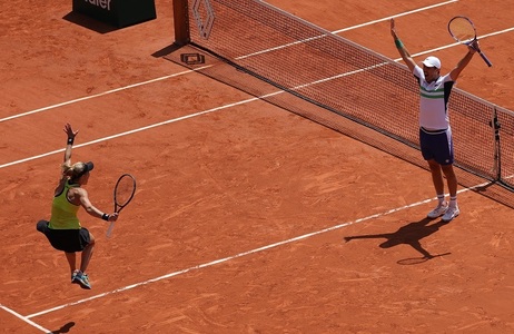 Roland-Garros: Siegemund şi Roger-Vasselin au câştigat titlul la dublu mixt. "Nu am vrut să joc la dublu mixt", spune sportiva germană