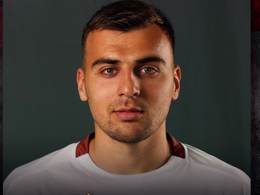 FC Rapid anunţă prima sa achiziţie din această vară: sârbul Luka Gojkovic. “Abia aştept să joc pentru acest club”, spune fotbalistul