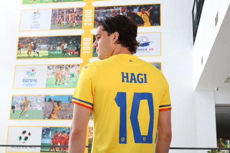 Echipa naţională: HAGI 10 revine la un turneu final după 24 de ani. Ianis va purta în Germania tricoul cu numărul 10 / Numerele tricolorilor la Euro-2024 - FOTO