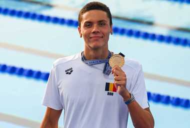 David Popovici a câştigat a doua medalie de aur la Europenele de nataţie de la Belgrad. Sportivul român s-a impus detaşat în finala de 200 m liber