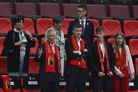 Regele Philippe al Belgiei a fost prezent la meciul cu România de la Koln alături de trei dintre cei patru copii ai săi