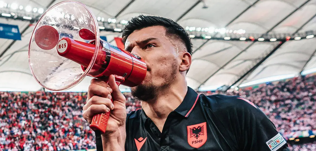 Euro 2024: UEFA l-a suspendat două meciuri pe albanezul Mirlind Daku din cauza scandărilor naţionaliste