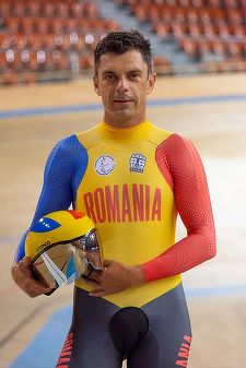 Fostul ministru Eduard Novak va participa la Jocurile Paralimpice pentru a şasea oară: Este o onoare şi o bucurie că pot să-mi reprezint din nou ţara- VIDEO