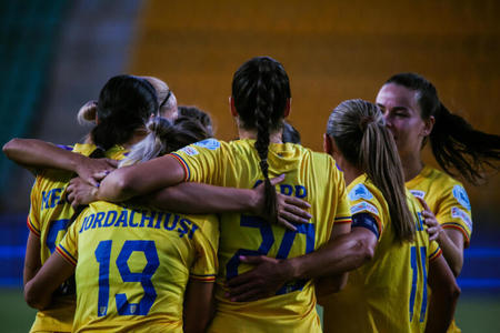 Fotbal feminin: România învinge Armenia cu 3-1 şi încheie preliminariile pentru WEURO 2025 cu victorii pe linie