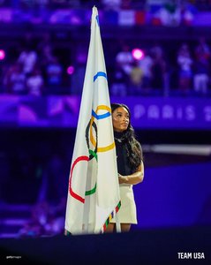 Simone Biles a purtat o gheată ortopedică la ceremonia de închidere a JO. Care este motivul - FOTO, VIDEO