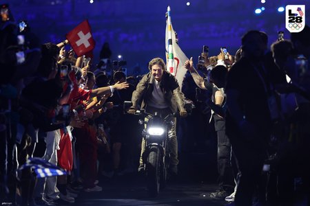 Tom Cruise spune că a fost foarte fericit pentru că a fost implicat în ceremonia de închidere a Jocurilor Olimpice - VIDEO