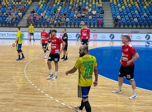 Handbal masculin: Meciul Dinamo Bucureşti – Potaissa Turda, întrerupt din cauza alarmei de incendiu; sala a fost evacuată