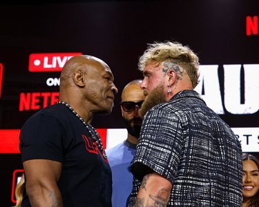 Mike Tyson spune că youtuberul Jake Paul va „fugi ca un hoţ”, în ring, la meciul din 15 noiembrie - VIDEO