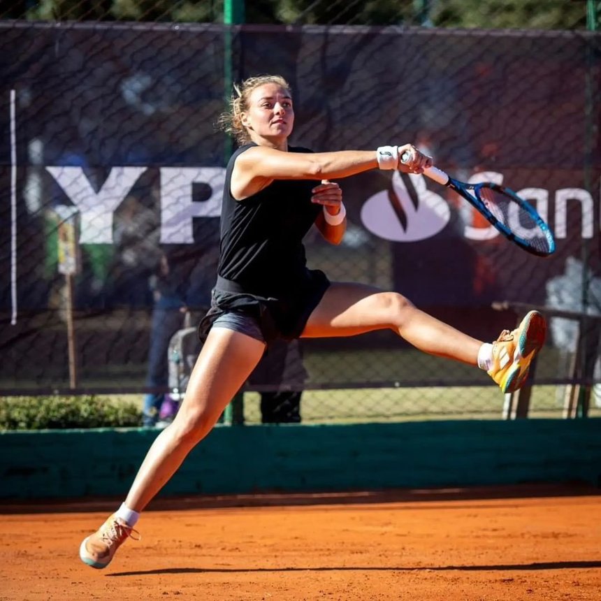 Jucătoarea franceză de tenis Alice Tubello, victima hărţuirii cibernetice şi a uzurpării de identitate după o înfrângere la un turneu ITF