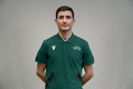 Azerul Aliyar Aghayev arbitrează meciul Kosovo - România, din Liga Naţiunilor