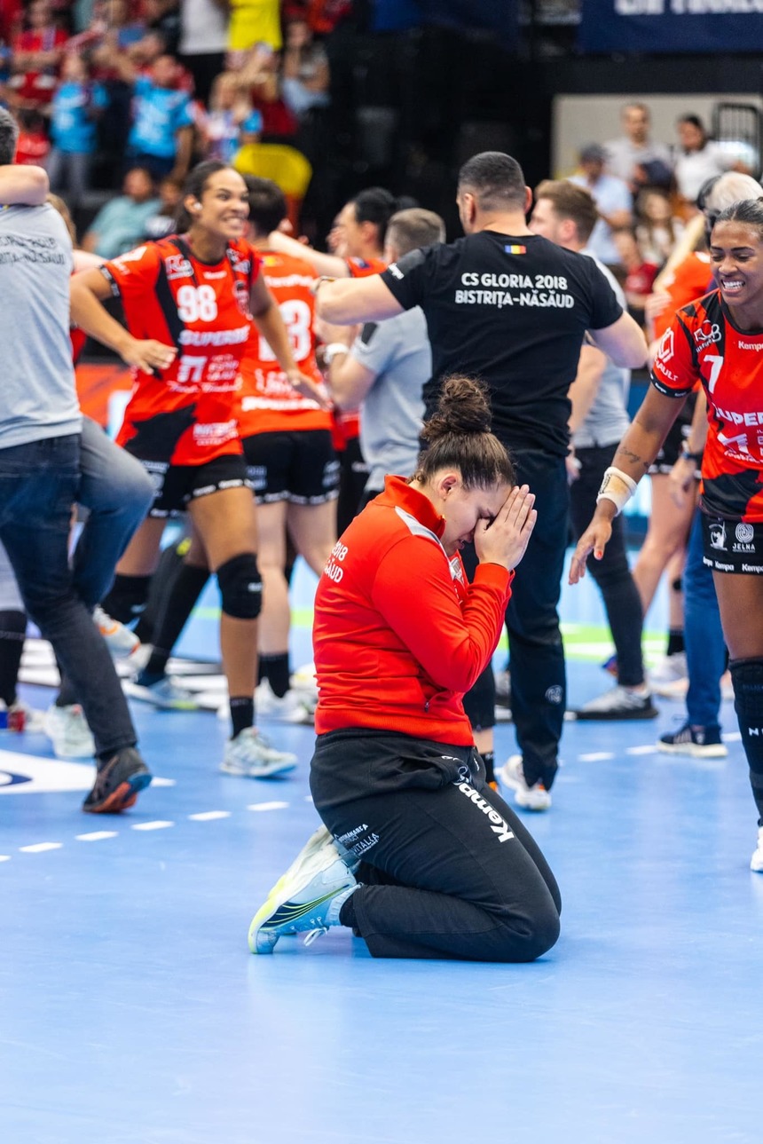 Handbal feminin: Gloria Bistriţa învinge favorita CSM Bucureşti din duelul românesc al grupei A a Ligii Campionilor