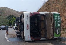 Tragedie în sportul din Brazilia: Trei sportivi au murit după ce autocarul în care se afla o echipă de fotbal american s-a răsturnat