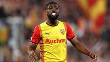 Fundaşul austriac Kevin Danso (RC Lens) va fi supus unei intervenţii chirurgicale la inimă