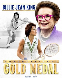 Fosta jucătoare de tenis Billie Jean King a devenit prima sportivă care a primit Medalia de Aur a Congresului SUA