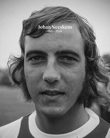 UPDATE - Johan Neeskens, legendar mijlocaş al Olandei şi al echipei Ajax, a murit la 73 de ani. El era considerat unul dintre artizanii fotbalului total, alături de Johan Cruyff