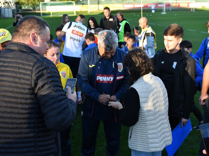https://i0.1616.ro/media/2/2701/33670/21758094/2/lucescu.jpg
