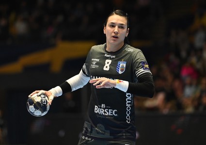 Handbal feminin: CSM Bucureşti a învins Krim Ljubljana, scor 31-29, în grupa A a Ligii Campionilor