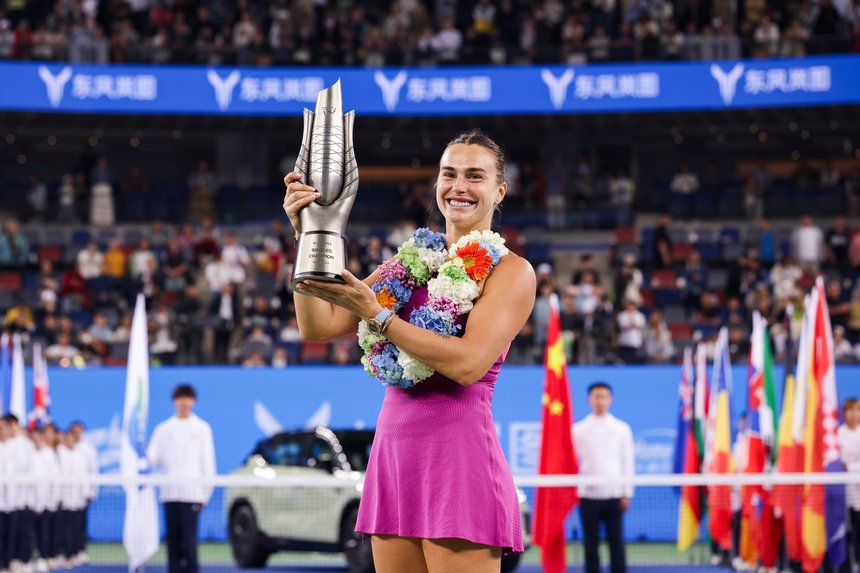 Sabalenka a reuşit o triplă istorică de la Wuhan