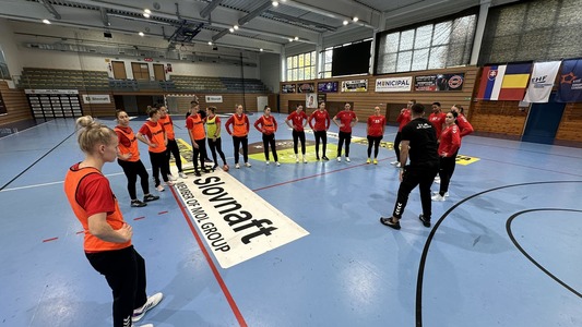 Handbal feminin: SCM Rm. Vâlcea a câştigat dubla manşă cu Dunajska şi este în turul 3 preliminar al European League