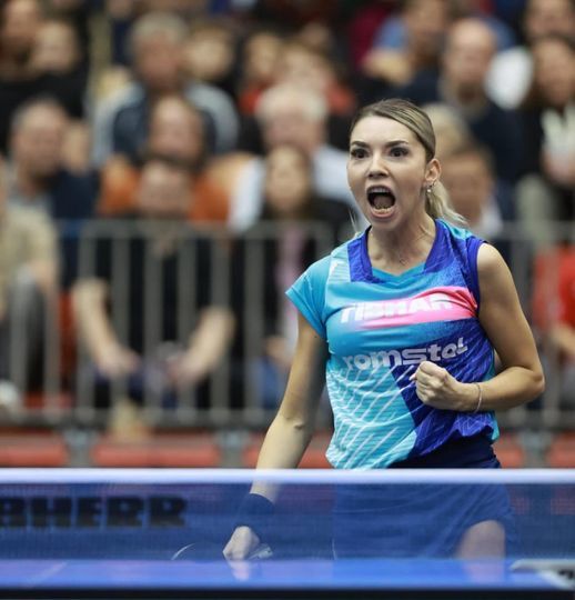 Tenis de masă: Bernadette Szocs va lupta pentru aur la CE şi la simplu feminin. Ea a trecut de Maria Xiao şi s-a calificat în finală