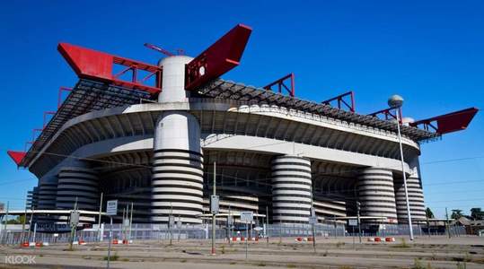 Cele două cluburi milaneze din Serie A iau în considerare posibilitatea construirii unui nou stadion lângă San Siro