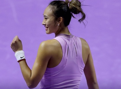 Turneul Campioanelor: Zheng s-a calificat în semifinale cu o victorie categorică în faţa lui Paolini