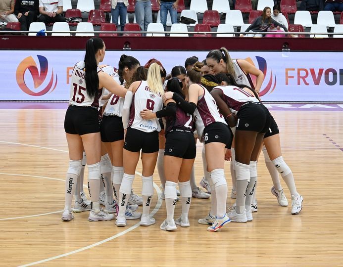 Volei feminin: Volley Roma – Rapid Bucureşti, scor 3-0, în turul 16-lor Challenge Cup