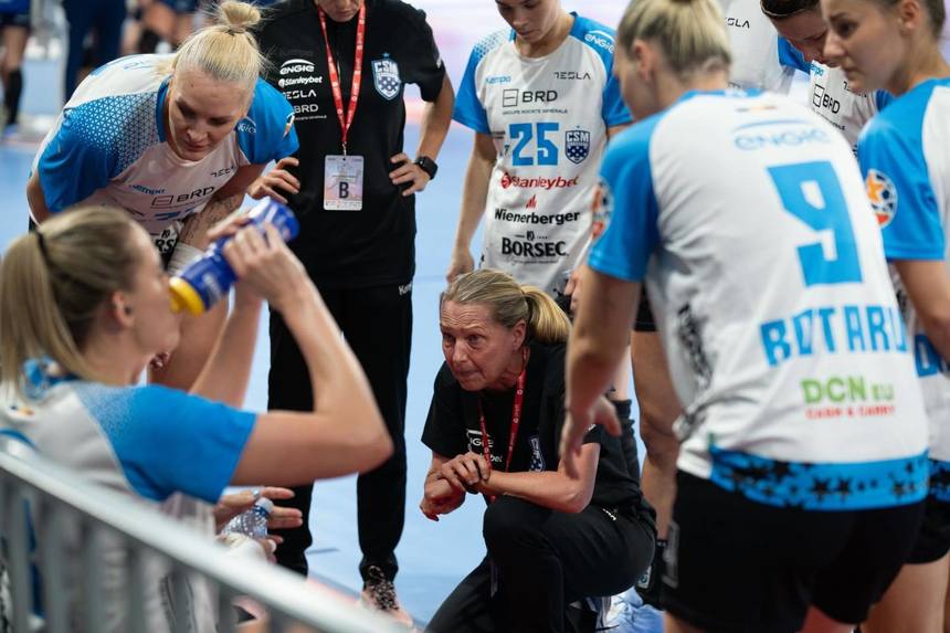 Handbal feminin: CSM Bucureşti – FTC Budapesta, scor 26-28, în grupa A a Ligii Campionilor