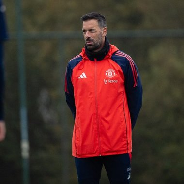Ruud van Nistelrooy, care nu va face parte din staff-ul lui Ruben Amorim, părăseşte pe Manchester United