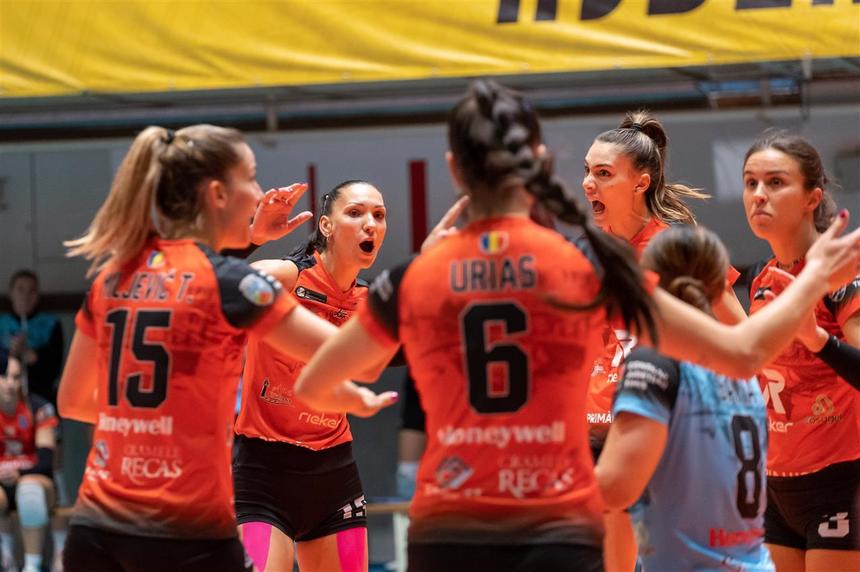 Volei feminin: CSM Lugoj s-a calificat în optimile de finală ale Challenge Cup