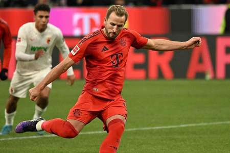 Bundesliga: Bayern Munchen rămâne fără înfrângere în acest sezon - 3-0 cu Augsburg. Toate golurile au fost marcate de Harry Kane