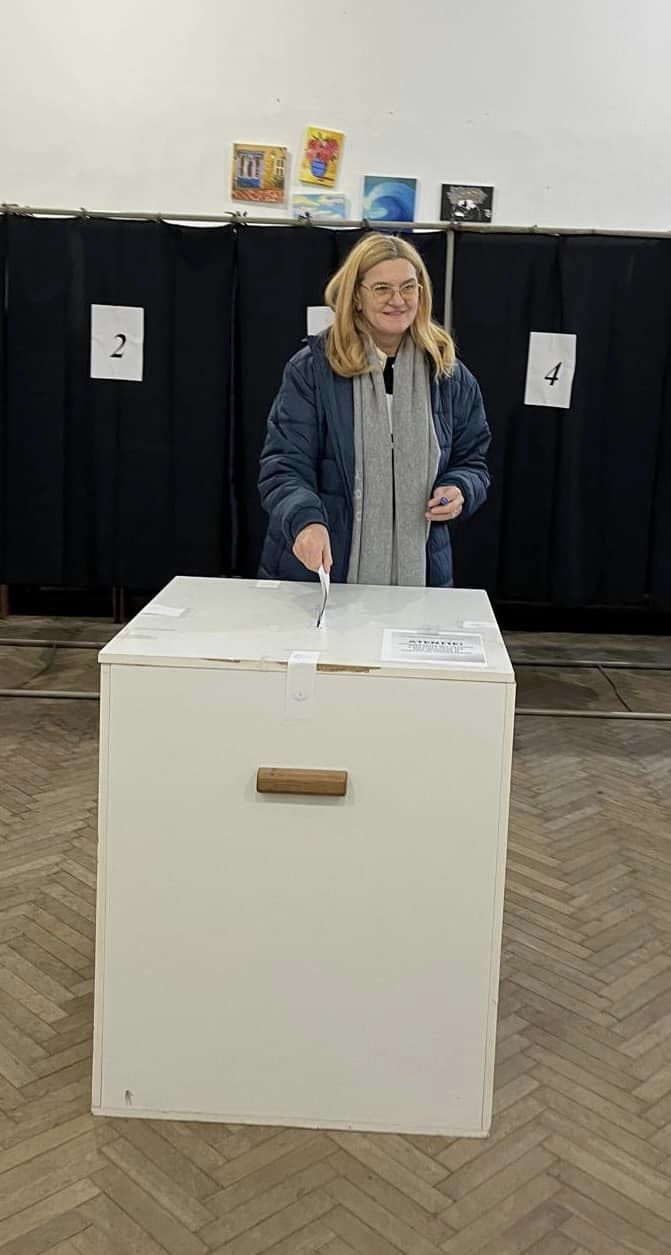 ALEGERI PREZIDENŢIALE 2024 - Elisabeta Lipă: Am votat pentru o Românie care performează în siguranţă