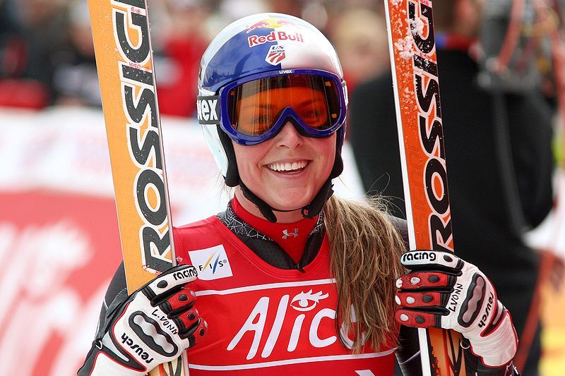 Schi: Lindsey Vonn a revenit în competiţii la 40 de ani şi după o absenţă de cinci ani