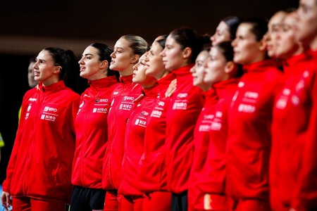 Handbal feminin: Franţa - Danemarca şi Norvegia – Ungaria, în semifinalele Campionatului European; România, pe locul 11