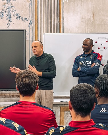 Patrick Vieira spune că venirea lui Dan Şucu la Genoa va aduce stabilitate clubului