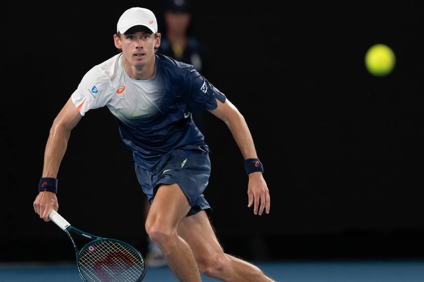 Australian Open: De Minaur spune că înfrângerea în faţa lui Sinner a fost ca o palmă