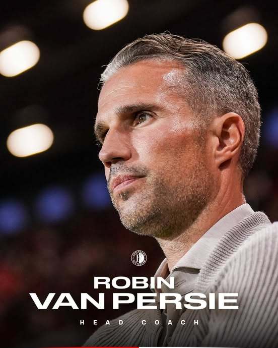 Robin van Persie este noul antrenor principal al echipei Feyenoord