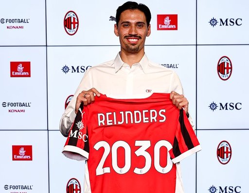 Tijjani Reijnders şi-a prelungit contractul cu AC Milan până în 2030