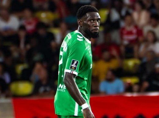 Ligue 1: Un fotbalist de la AS Saint-Etienne a fost agresat de un fan la plecarea de la stadion