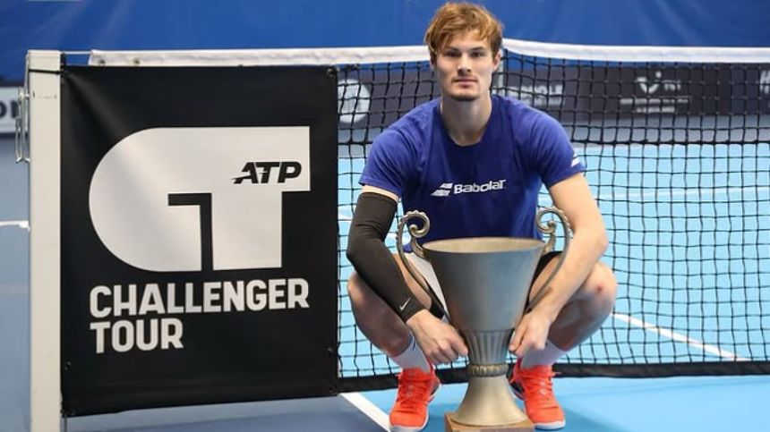 Tenis: Jucătorul francez Arthur Bouquier a fost ameninţat cu moartea de către un parior