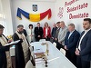 Elisabeta Lipă şi-a deschis cabinetul parlamentar din Dorohoi: Vreau să transform judeţul Botoşani într-un pol al sportului pentru întreaga regiune a Moldovei / Cabinetul a fost sfinţit de un preot