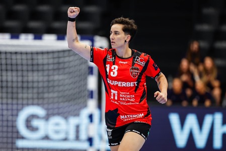 Handbal feminin: Cristina Laslo a revenit cu gol la Gloria Bistriţa, la peste 4 luni de la excluderea din lot de către selecţionerul Pera