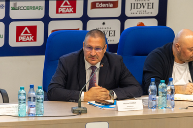 Scrimă: Marius Florea a fost reales la conducerea Federaţiei Române de Scrimă